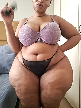 Snapshot of thicktash chatting on June 4, 2026, 7:57 am thicktash online show from June 4, 2026, 7:57 am