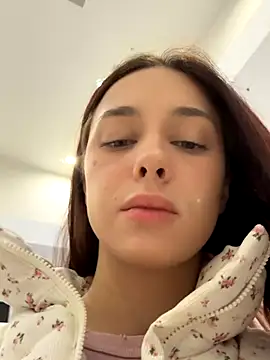 Cherry    Pie online show from November 10, 2025, 4:12 pm