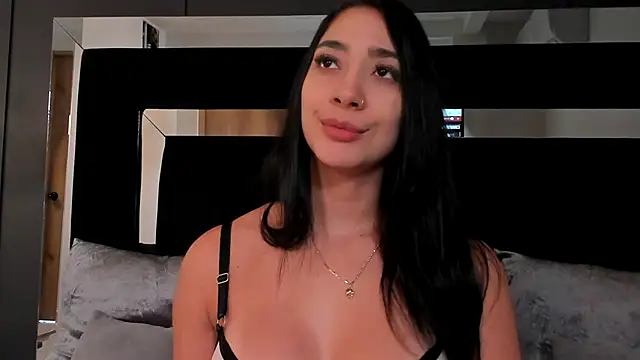 julieta jewel online show from December 4, 2025, 12:59 pm