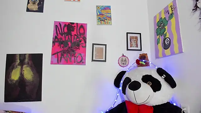 badsombra online show from October 28, 2025, 2:27 pm