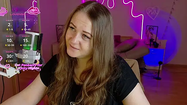 Snapshot of LizzyShine chatting on December 2, 2025, 11:12 am LizzyShine online show from December 2, 2025, 11:12 am