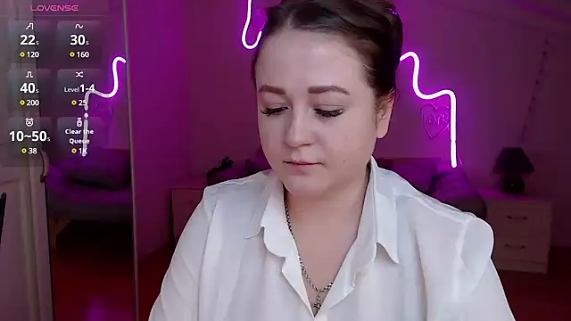 LizzyShine online show from March 16, 2025, 4:56 pm