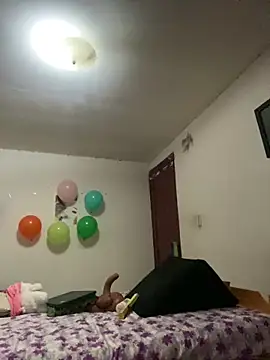 Snapshot of Miss_oliviaa chatting on March 17, 2026, 12:02 am Miss oliviaa online show from March 17, 2026, 12:02 am