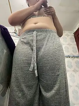 Snapshot of Miss_oliviaa chatting on March 4, 2026, 7:54 pm Miss oliviaa online show from March 4, 2026, 7:54 pm