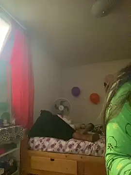 Snapshot of Miss_oliviaa chatting on March 18, 2026, 8:53 pm Miss oliviaa online show from March 18, 2026, 8:53 pm