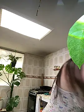 Snapshot of Miss_oliviaa chatting on February 5, 2026, 4:36 pm Miss oliviaa online show from February 5, 2026, 4:36 pm