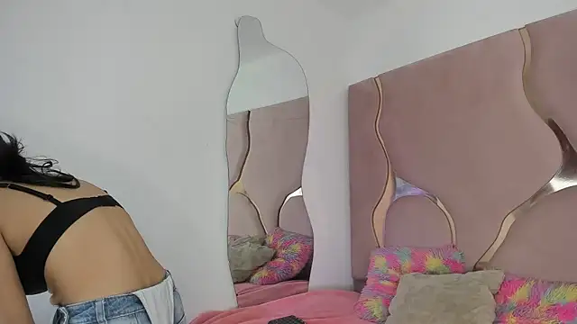 zoeht online show from September 14, 2025, 1:22 pm