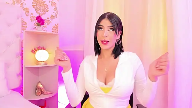 emaa lambert online show from October 13, 2025, 4:41 pm