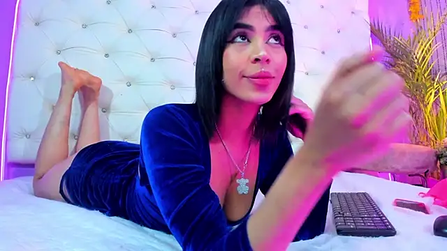 emaa lambert online show from March 5, 2025, 11:38 pm