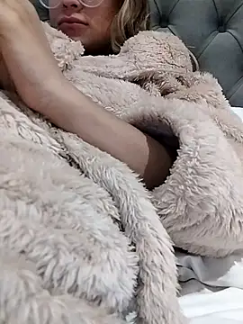 Snapshot of fofinhaa12 chatting on October 1, 2025, 12:31 pm fofinhaa12 online show from October 1, 2025, 12:31 pm