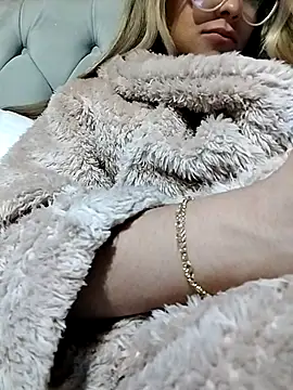 Snapshot of fofinhaa12 chatting on November 6, 2025, 12:36 am fofinhaa12 online show from November 6, 2025, 12:36 am