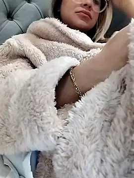 Snapshot of fofinhaa12 chatting on October 5, 2025, 1:24 pm fofinhaa12 online show from October 5, 2025, 1:24 pm