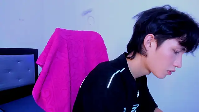 Johhan  Lee online show from February 7, 2025, 10:30 pm