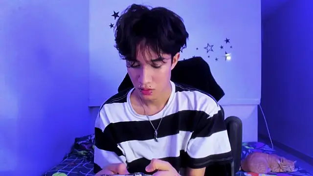 Snapshot of Johhan__Lee chatting on December 22, 2025, 3:39 am Johhan Lee online show from December 22, 2025, 3:39 am