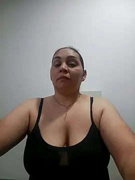 Snapshot of MirandaSoto chatting on May 12, 2026, 3:14 am MirandaSoto online show from May 12, 2026, 3:14 am