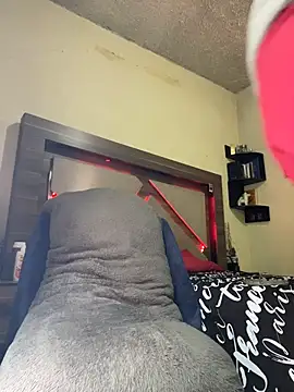 Snapshot of paulkrotz chatting on November 15, 2025, 6:56 pm paulkrotz online show from November 15, 2025, 6:56 pm