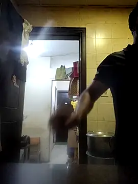 Snapshot of jonypl chatting on March 5, 2026, 10:45 am jonypl online show from March 5, 2026, 10:45 am