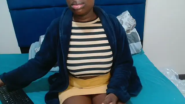 Snapshot of MilkyTitties chatting on July 8, 2026, 9:10 am MilkyTitties online show from July 8, 2026, 9:10 am