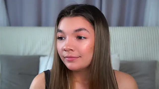 Snapshot of VeronaAppleberry chatting on October 9, 2025, 11:11 am VeronaAppleberry online show from October 9, 2025, 11:11 am