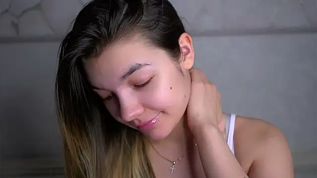 Snapshot of VeronaAppleberry chatting on February 15, 2026, 1:06 am VeronaAppleberry online show from February 15, 2026, 1:06 am