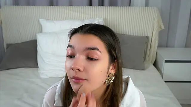 Snapshot of VeronaAppleberry chatting on November 13, 2025, 11:14 am VeronaAppleberry online show from November 13, 2025, 11:14 am