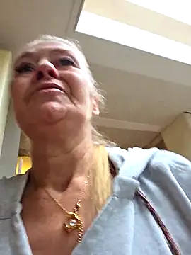 Snapshot of lisalustjouw chatting on December 1, 2025, 12:39 pm lisalustjouw online show from December 1, 2025, 12:39 pm