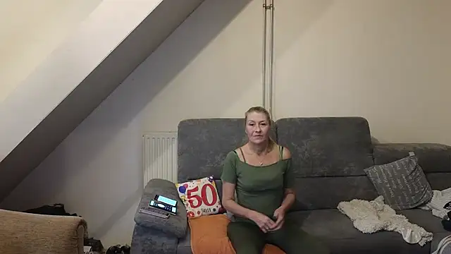 Snapshot of lisalustjouw chatting on November 28, 2025, 10:48 am lisalustjouw online show from November 28, 2025, 10:48 am