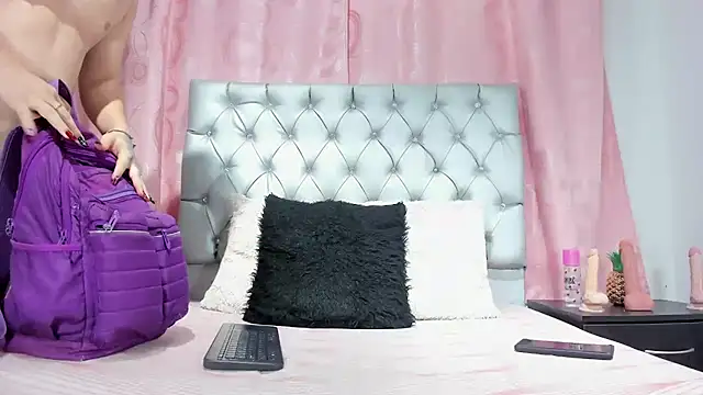 Snapshot of veneno_hot chatting on December 15, 2025, 1:06 pm veneno hot online show from December 15, 2025, 1:06 pm