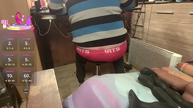 misteryman1956 online show from December 22, 2025, 5:57 pm