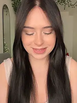  SweetCandyy online show from December 17, 2025, 8:25 pm