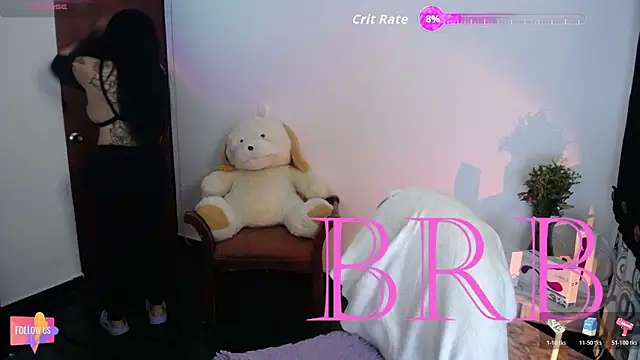 Snapshot of sweet_velvett chatting on April 8, 2026, 11:44 am sweet velvett online show from April 8, 2026, 11:44 am