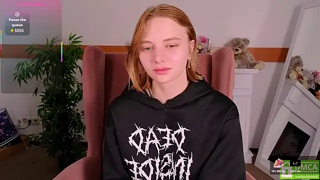 Snapshot of MirraBellanta chatting on November 8, 2025, 10:46 pm MirraBellanta online show from November 8, 2025, 10:46 pm