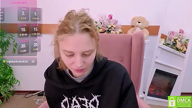 Snapshot of MirraBellanta chatting on December 13, 2025, 10:49 pm MirraBellanta online show from December 13, 2025, 10:49 pm