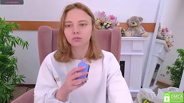 Snapshot of MirraBellanta chatting on October 12, 2025, 8:54 pm MirraBellanta online show from October 12, 2025, 8:54 pm