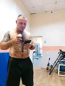 Snapshot of Crek666 chatting on March 16, 2026, 4:31 am Crek666 online show from March 16, 2026, 4:31 am