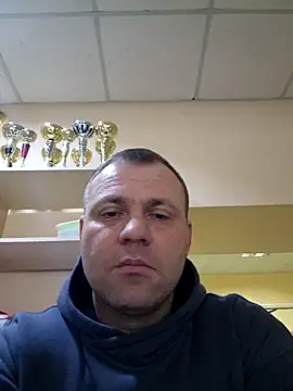 Snapshot of Crek666 chatting on December 24, 2024, 7:39 am Crek666 online show from December 24, 2024, 7:39 am