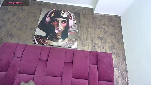 nicole  parker1 online show from October 7, 2025, 7:04 pm