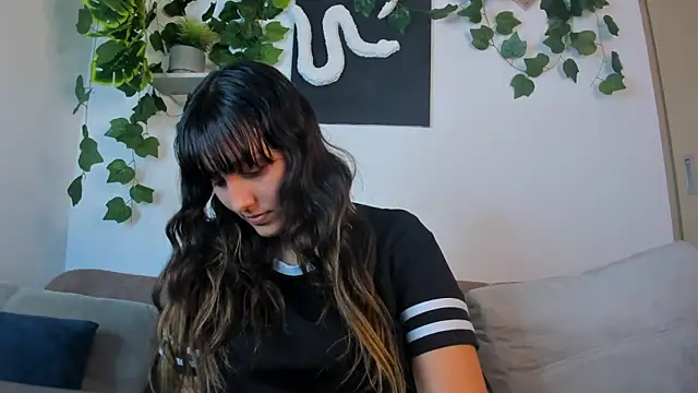 Snapshot of nataliepeterson chatting on October 4, 2025, 12:23 am nataliepeterson online show from October 4, 2025, 12:23 am