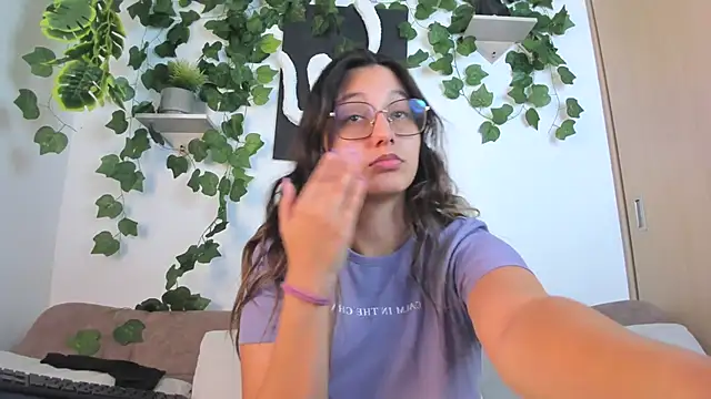 Snapshot of nataliepeterson chatting on September 13, 2025, 9:48 pm nataliepeterson online show from September 13, 2025, 9:48 pm