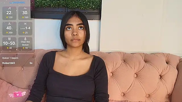 Snapshot of julieta_aguilar1 chatting on October 11, 2025, 7:26 pm julieta aguilar1 online show from October 11, 2025, 7:26 pm