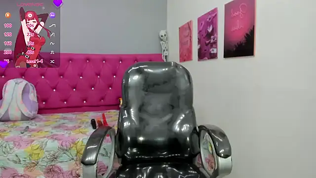 Snapshot of Helen_russo chatting on November 22, 2025, 6:29 pm Helen russo online show from November 22, 2025, 6:29 pm