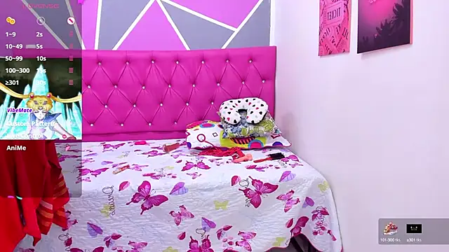 Snapshot of Helen_russo chatting on February 15, 2025, 5:39 pm Helen russo online show from February 15, 2025, 5:39 pm