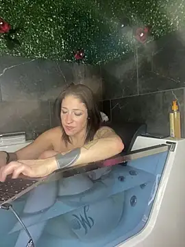 Luluof online show from March 7, 2025, 3:18 pm