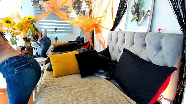 Snapshot of Nami_sunny chatting on October 24, 2025, 8:30 pm Nami sunny online show from October 24, 2025, 8:30 pm