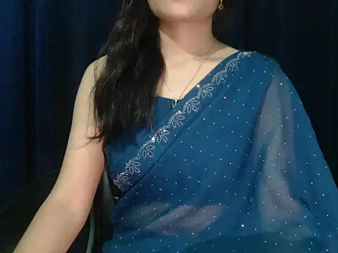 Snapshot of Yashi chatting on February 8, 2026, 3:43 pm Yashi online show from February 8, 2026, 3:43 pm