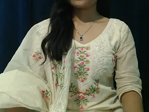 Snapshot of Yashi chatting on March 21, 2026, 4:22 pm Yashi online show from March 21, 2026, 4:22 pm