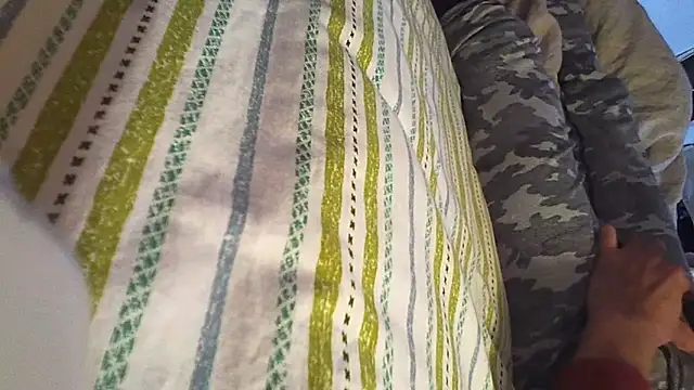 qoooqing67 online show from February 7, 2025, 9:58 pm