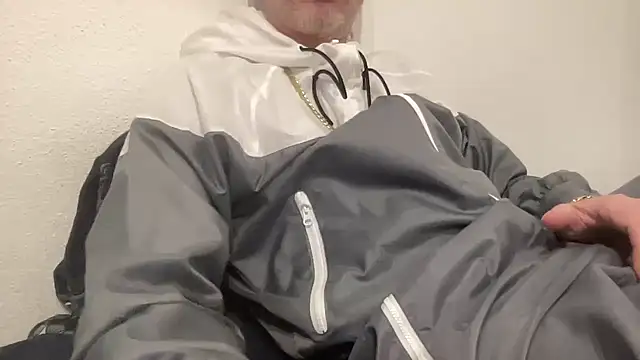 Nikeproll online show from January 10, 2026, 11:05 am