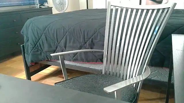 Aaron Rose25 online show from December 21, 2025, 3:08 am