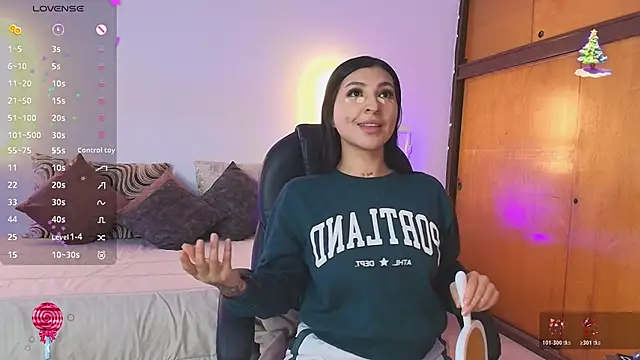 Snapshot of _gaby2 chatting on November 19, 2025, 11:32 am gaby2 online show from November 19, 2025, 11:32 am